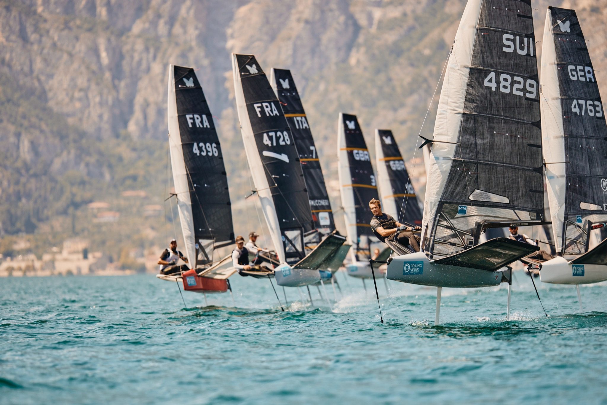 Foiling, a Malcesine una settimana di gare per le imbarcazioni più veloci e innovative al mondo