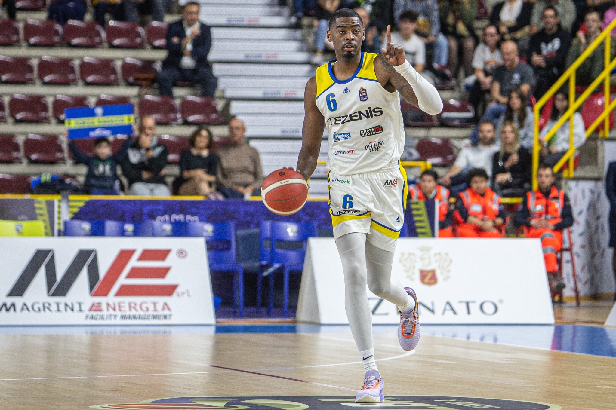 Scaligera Basket sbanca Treviso, al PalaVerde conquista il derby veneto
