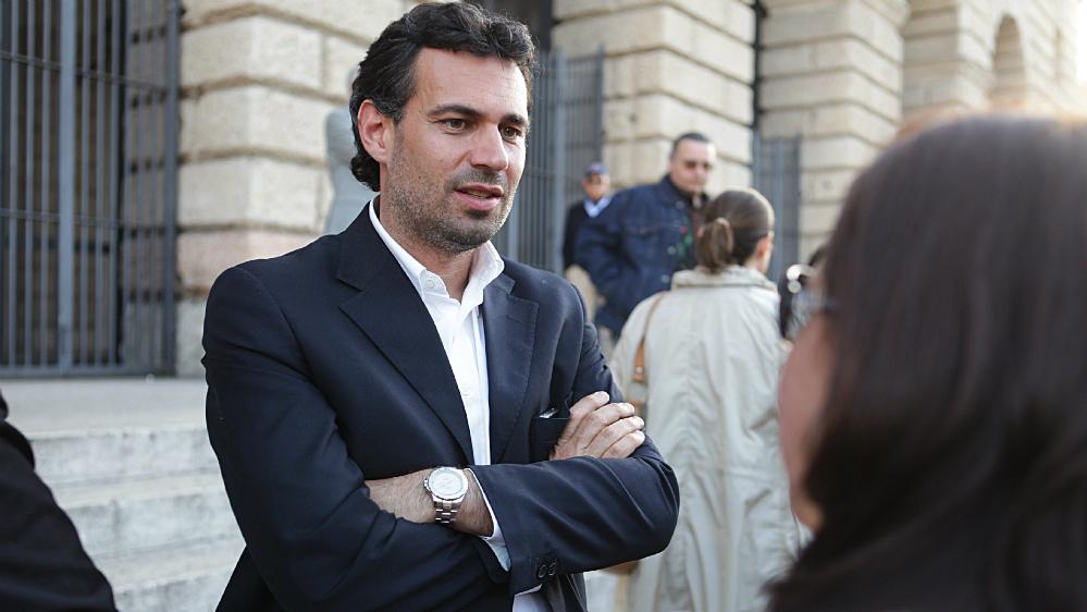 Schiamazzi notturni, abuso di alcol e droghe: il Comune di Garda mette off limits locali e giovinastri