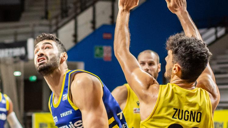 Scaligera Basket, liquidata Ferrara e nona vittoria di fila