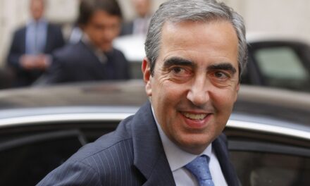Gasparri. Trump? Nulla da imparare dalla destra americana