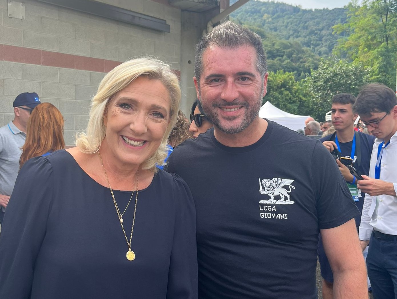 Pontida 2023, la Lega veronese fa il pieno di partecipanti. Paolo Borchia: significativa l’ovazione per Marine Le Pen