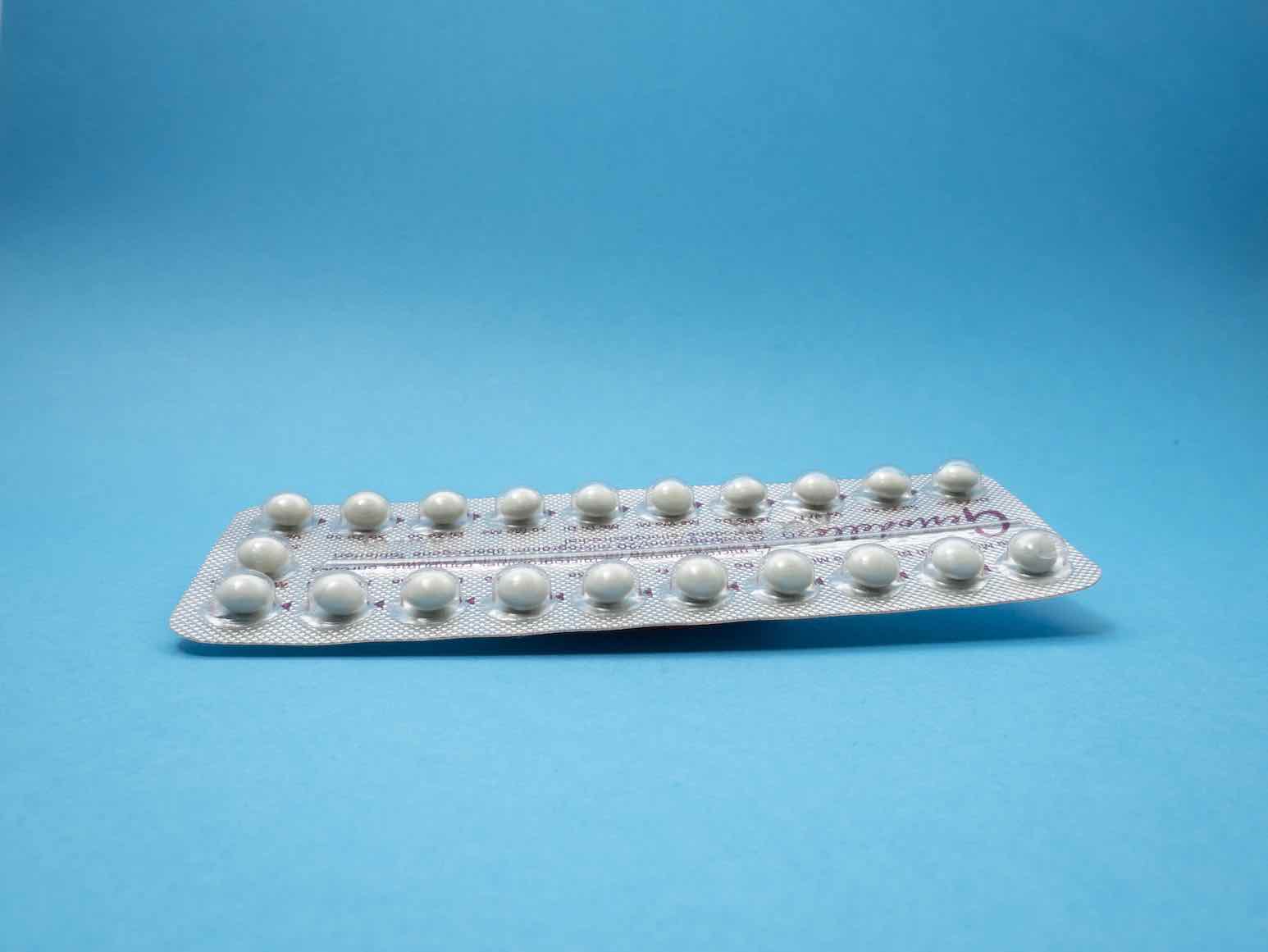 Pro-Vita contro la pillola gratis: favorisce la denatalità. 