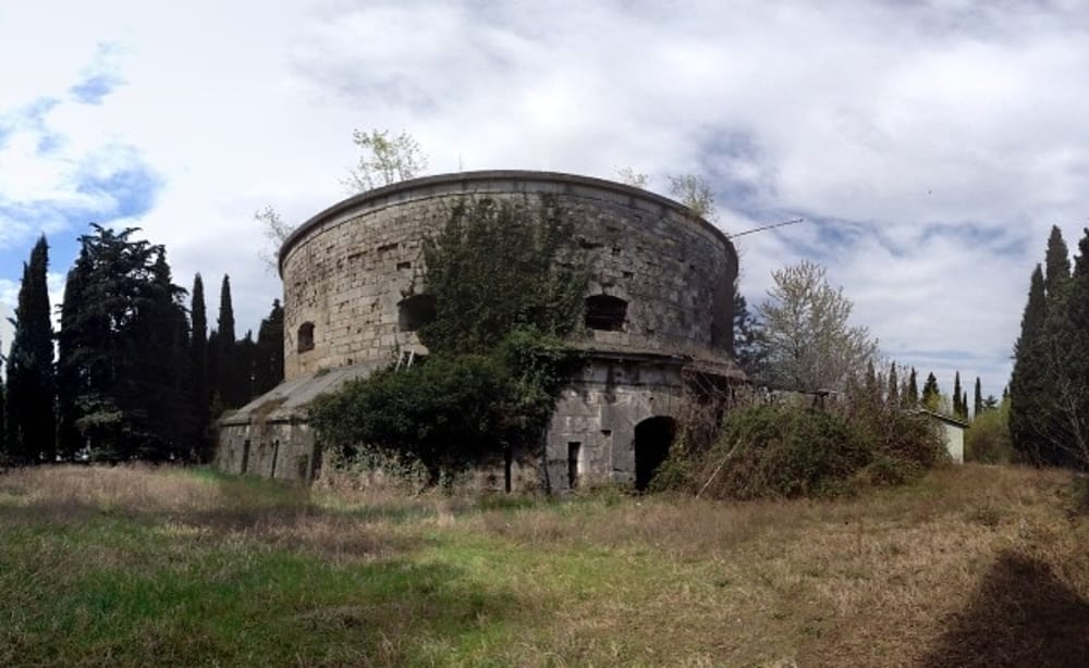 Quarta Torre Massimiliana: il Demanio l’ha messa in vendita, il Comune si faccia valere