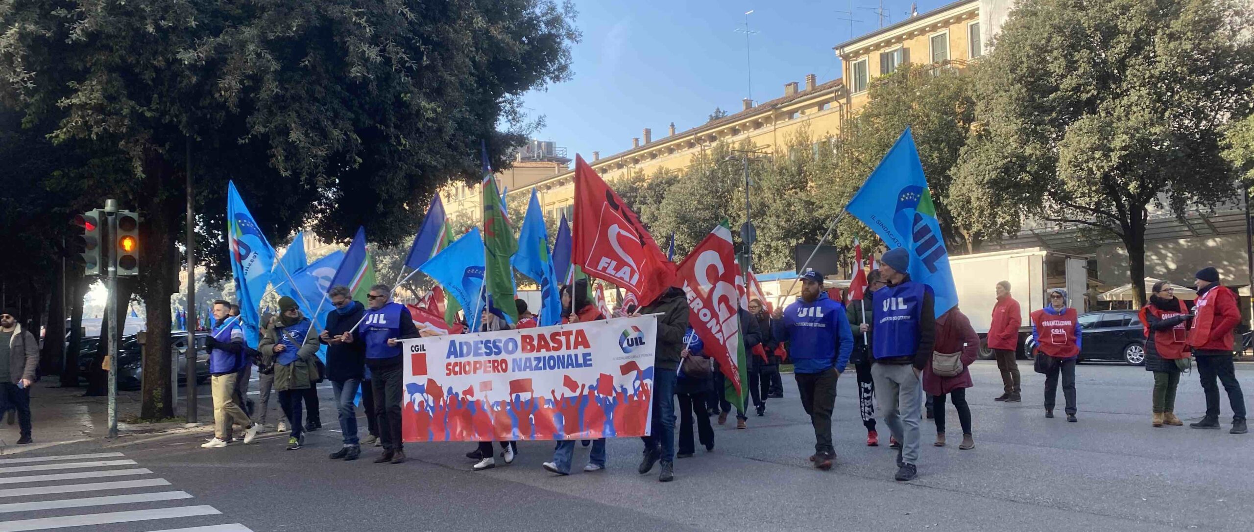 Sciopero generale. A Verona una delle 40 manifestazioni di Cgil e Uil