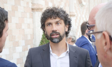 Tommasi all’assemblea della sinistra che contesta la Marangona