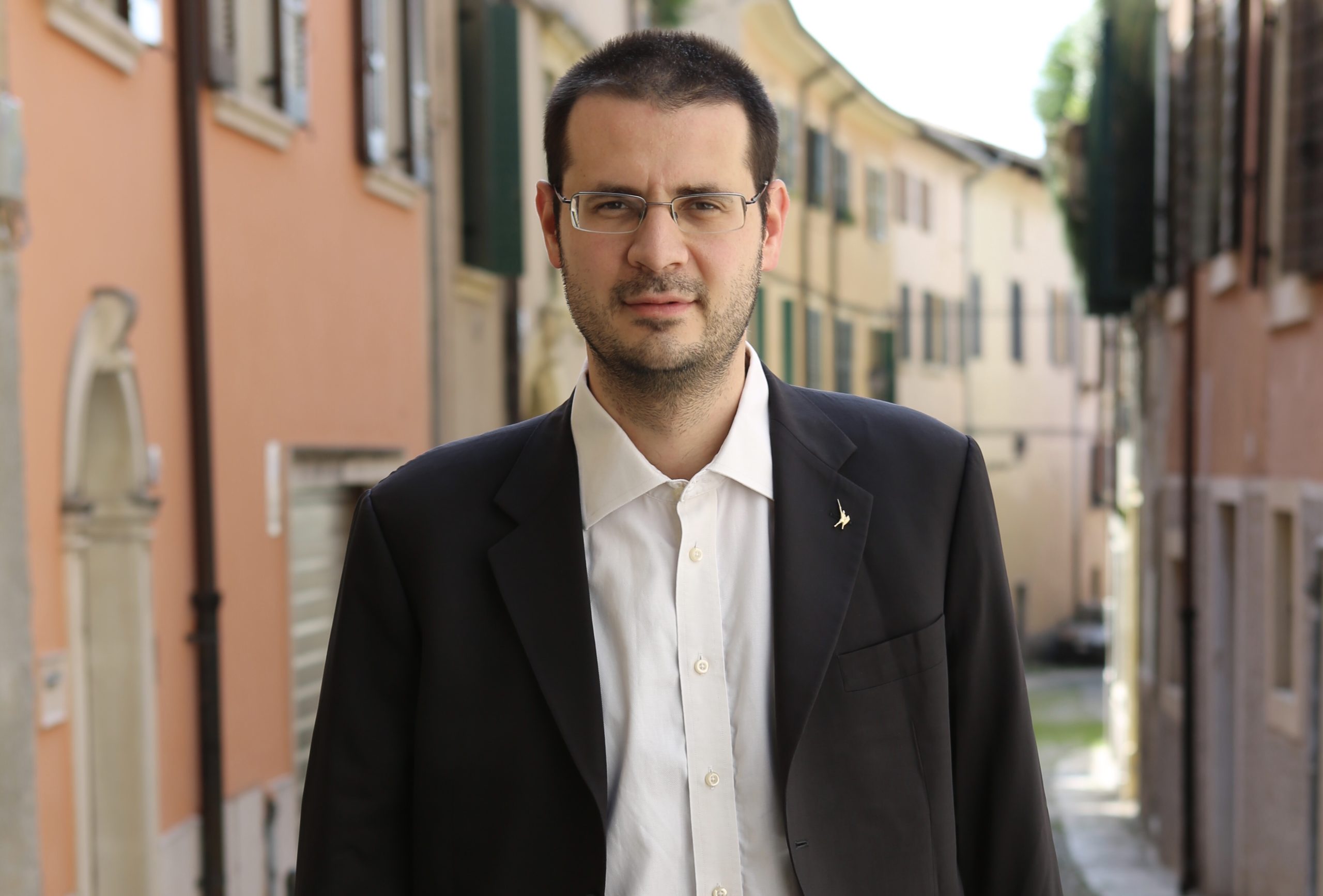 Comencini (Lega) la pensa come il Papa: lavorare seriamente per il cessare il fuoco.