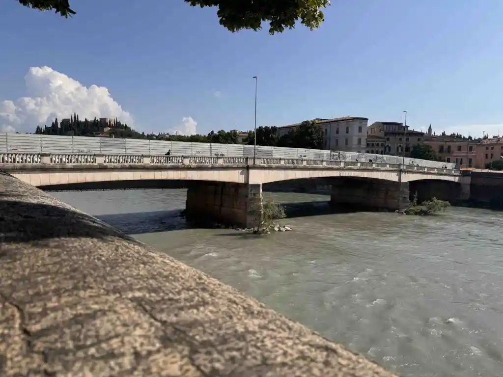 Cavalcavia di viale Piave e Ponte Nuovo. Modifiche alla viabilità 1 Cavalcavia di viale Piave e Ponte Nuovo. Modifiche alla viabilità