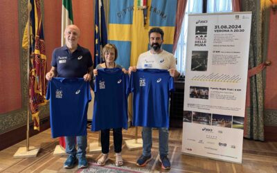 Asics Trail delle Mura alla partenza. Sabato 31 sul percorso delle fortificazioni si corre o si cammina ripercorrendo la storia di Verona