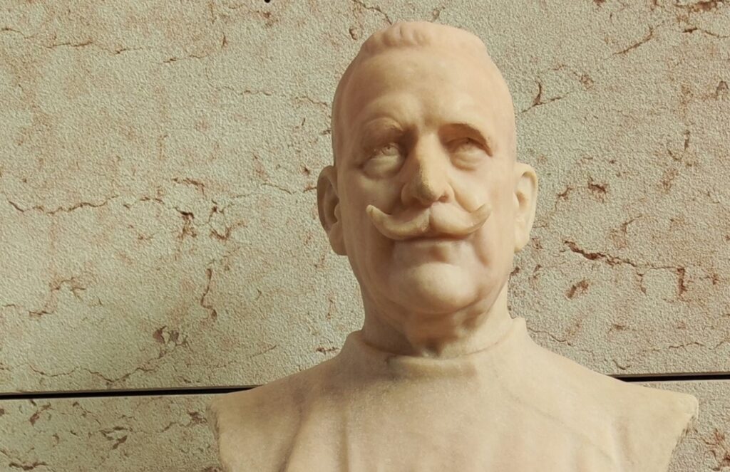 Saverio Spangaro, restaurato il suo busto a ricordo della sua abnegazione per la salute pubblica 1 Saverio Spangaro