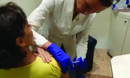 Influenza e Covid. Già vaccinati in 3888 nelle farmacie veronesi