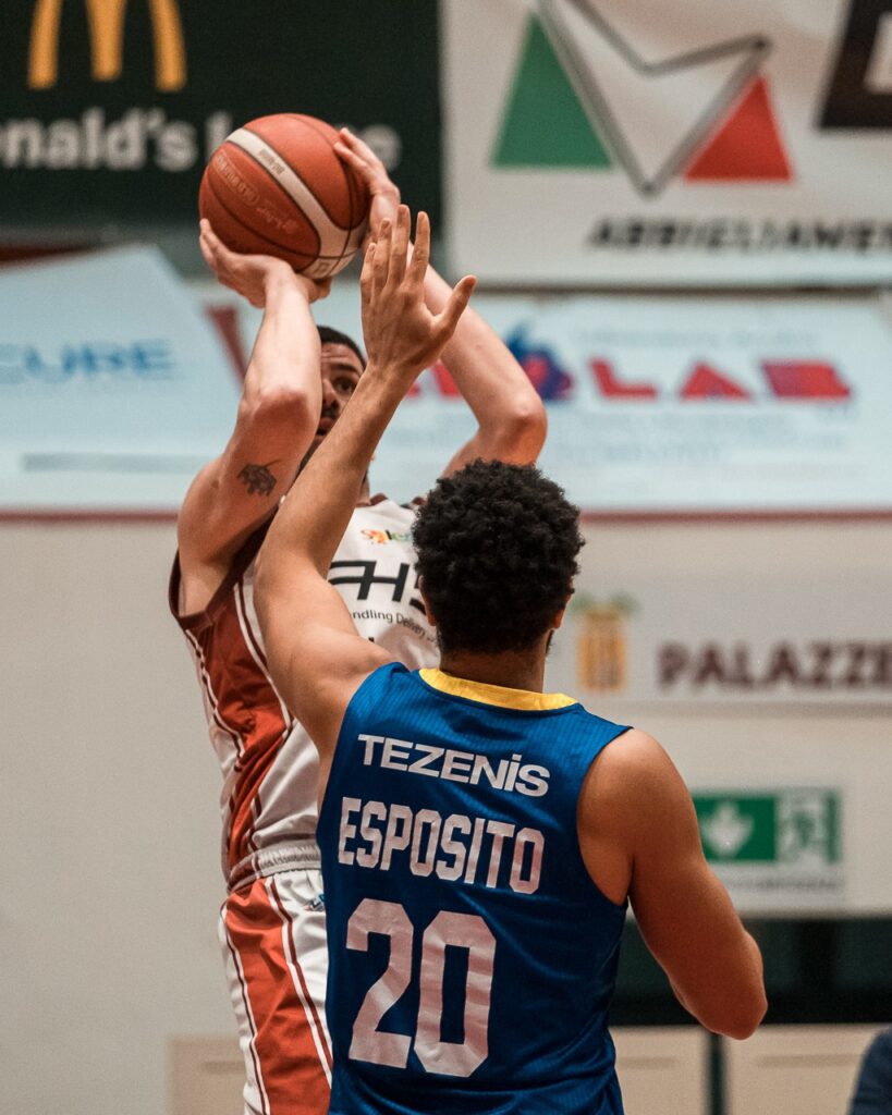 Scaligera Basket, a Nardò una sconfitta che fa male: 81-78 per i pugliesi 1 474531432 1217347523724285 5239365092763768905 n