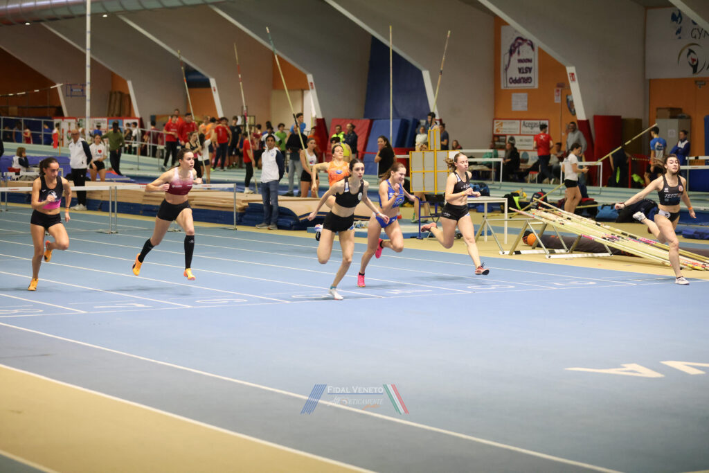 Atletica Bentegodi brilla ai campionati italiani juniores indoor di Ancona 1 Campionati italiani juniores indoor