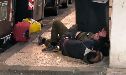 Degrado in via dei Mutilati. Denuncia di Anna Bertaia