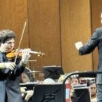 Virtuosismo, emozione e colori latini: l’Arena chiude in bellezza la stagione sinfonica al Filarmonico