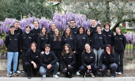 La Marleta torna in scena con una nuova commedia: a Pradelle debutta “Ci ruma cata ossi – Chi ha invitato lo scheletro?”