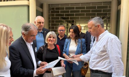 Galleria Duca d’Aosta: Tosi attacca, un anonimo in Giunta risponde 