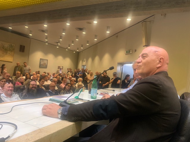 Riprendiamoci le chiavi di casa. Marco Rizzo a L’Officina