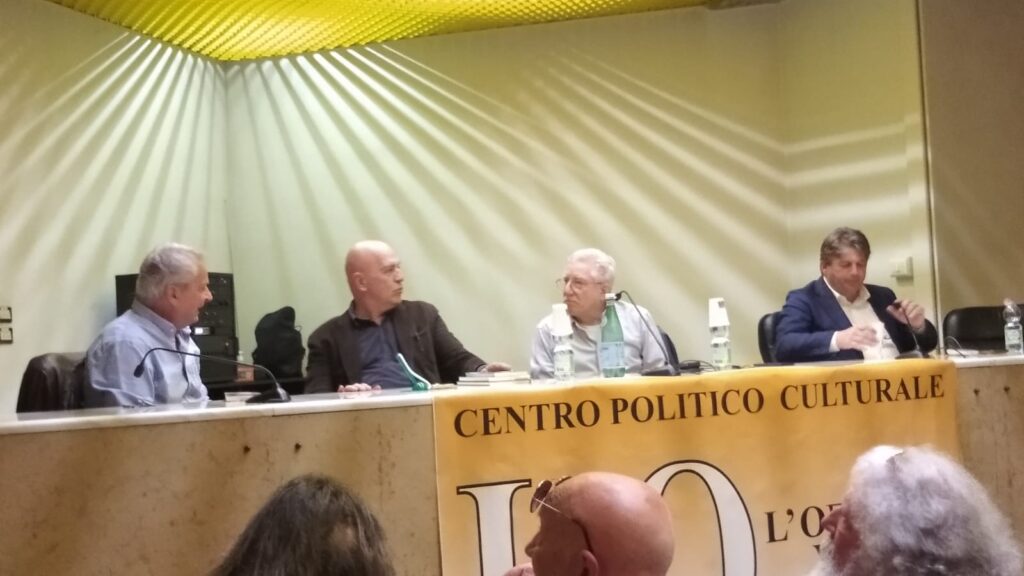 Riprendiamoci le chiavi di casa. Marco Rizzo a L’Officina 1 Riprendiamoci le chiavi di casa. Marco Rizzo a L’Officina