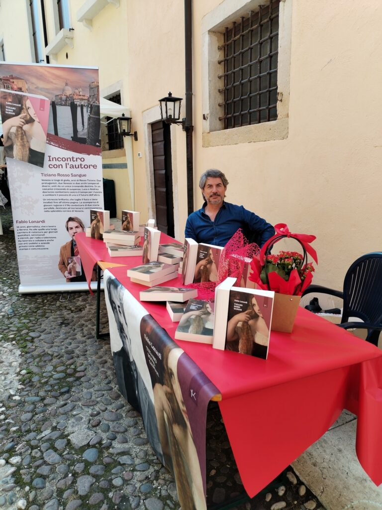 Fabio Lonardi banchetto libro festival letterario space città del libro