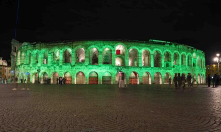 L’Arena illuminata di verde nella giornata dell’Ambiente