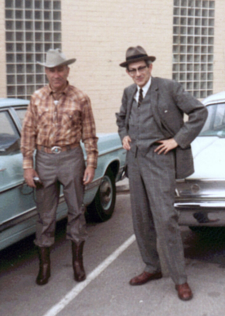 Angleton a destra e a sinistra il capo del Mossad nel 1966