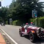 Le storiche Mille Miglia sfilano sul Lago