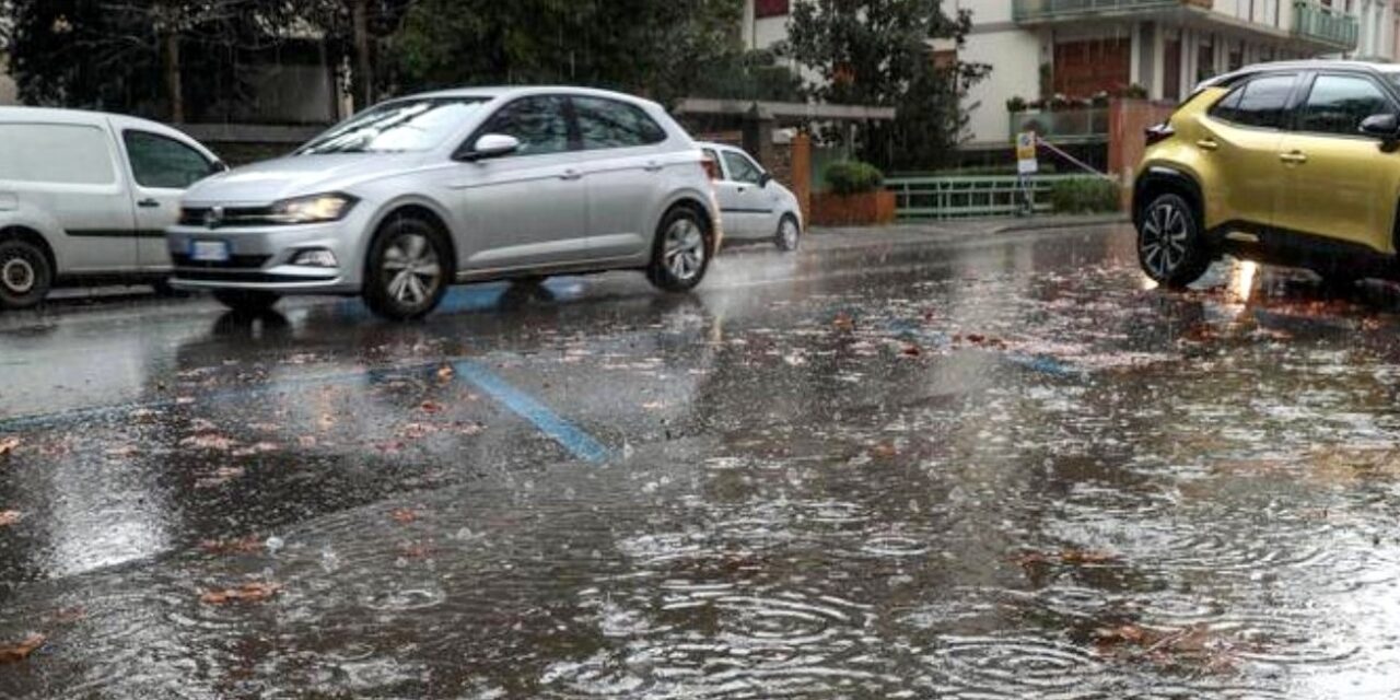 Fortunale dopo il caldo africano: in 2 ore termometro giù di 22 gradi