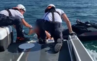 Lago di Garda, turisti tedeschi salvati dalla Guardia Costiera: la loro moto d’acqua stava affondando
