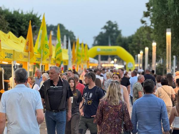 Bardolino. Successo di 'Campagna Amica' 1 bardolino visitatori w600 h450