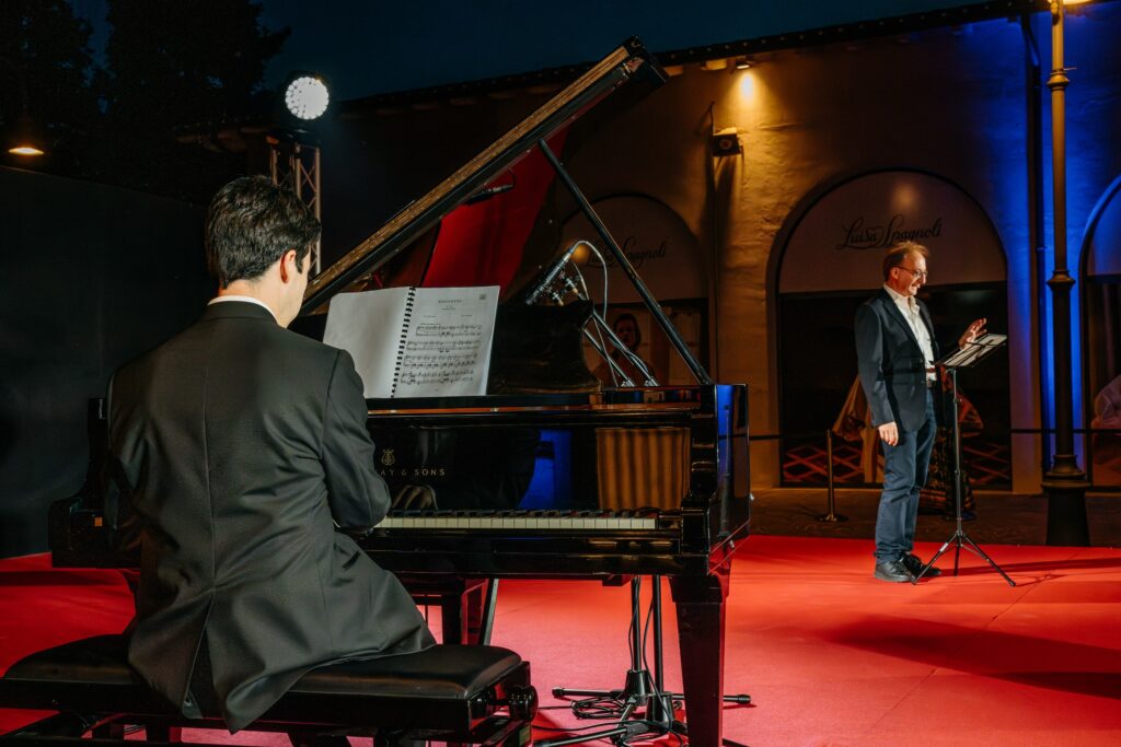 DFC07295 Enhanced NR resized