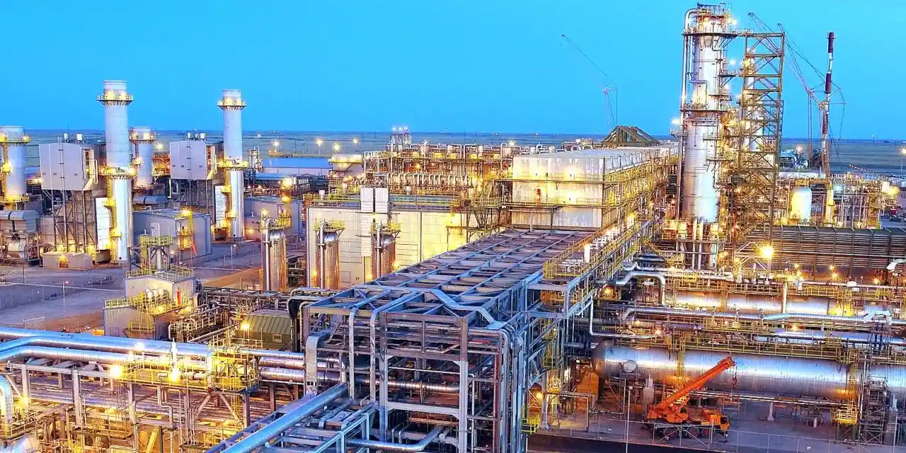 Schiacciati fra i dazi Usa e le sanzioni alla Russia