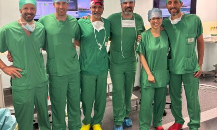 Al Pederzoli i chirurghi del Karolinska Institute di Stoccolma