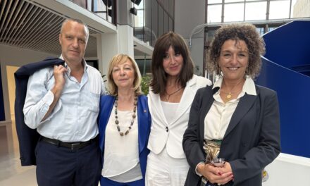 Il ministro Bernini all’Università e al centro ricerca Aptuit