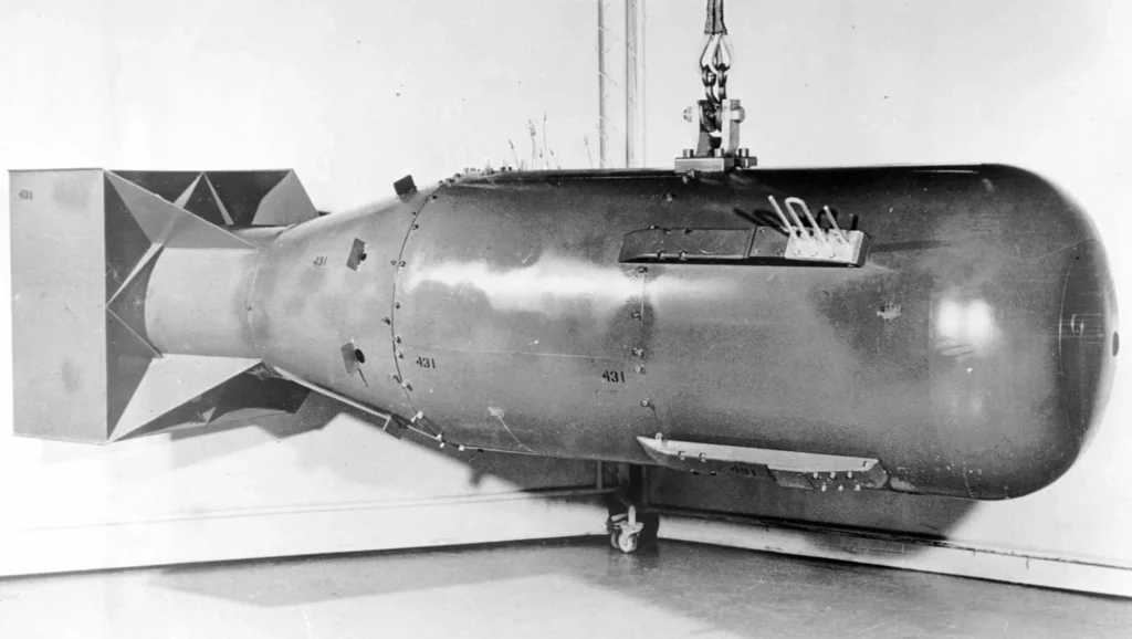 635985687961232640 little boy atom bomb 051116