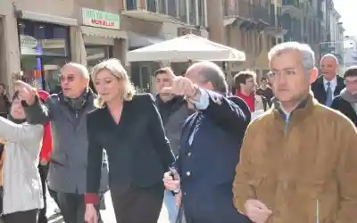 Marine Le pen. Nè destra, nè sinistra