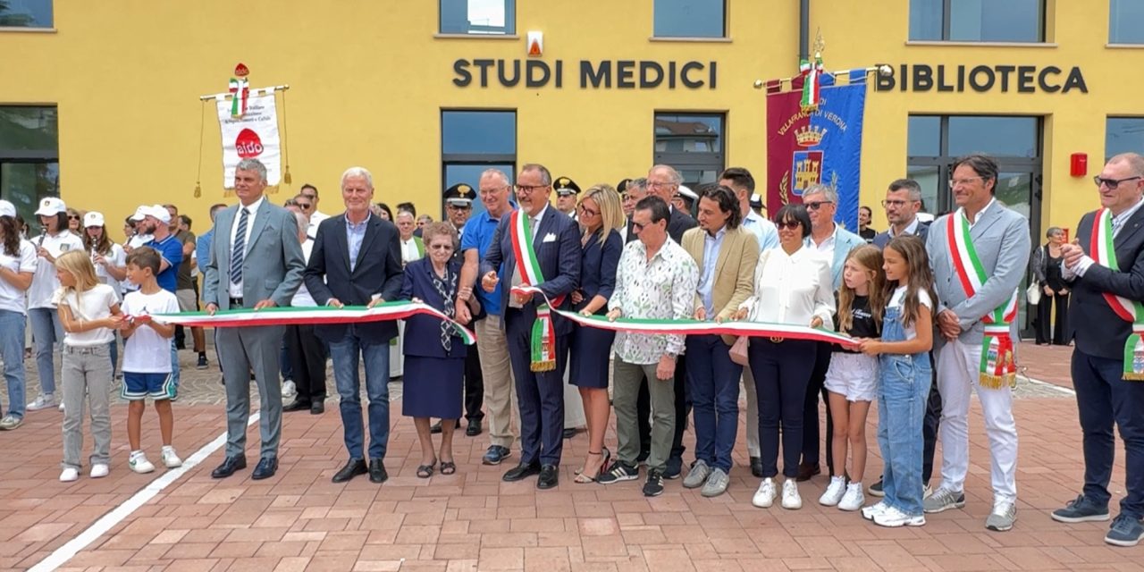 L’amministrazione di Villafranca inaugura la nuova piazza di Dossobuono: “Un cuore per la comunità”