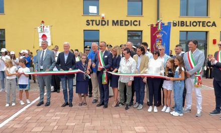 L’amministrazione di Villafranca inaugura la nuova piazza di Dossobuono: “Un cuore per la comunità”