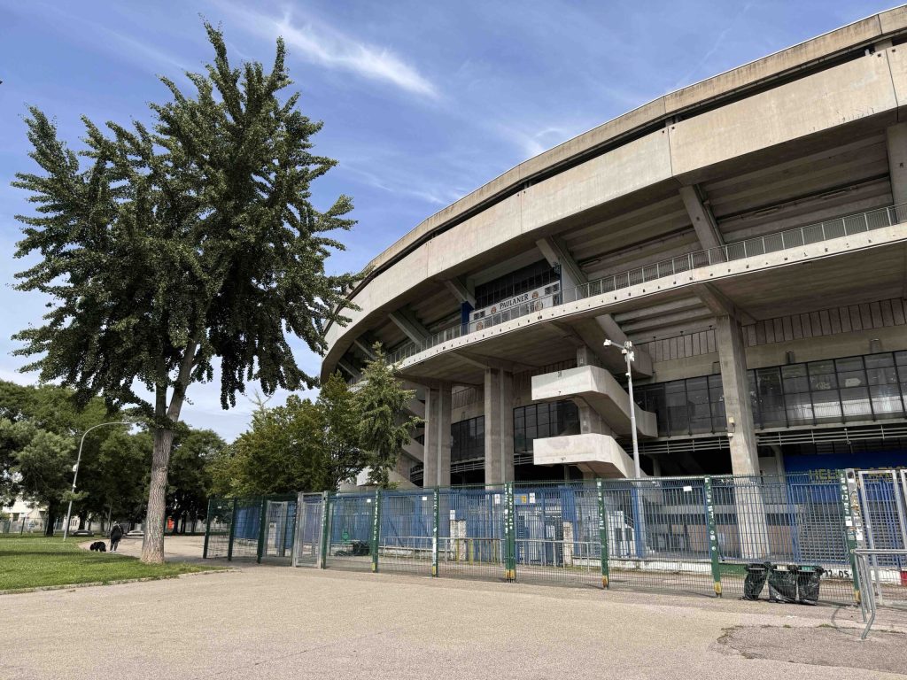 Divieto di vendita bevande in vetro e lattine