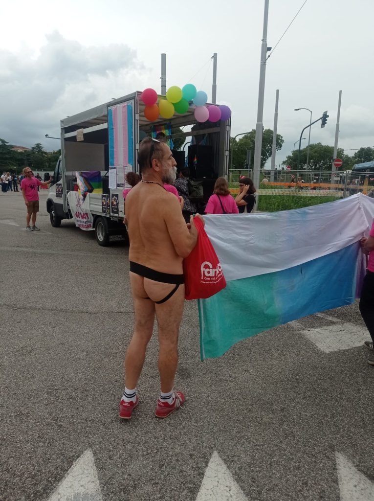 3b5356b1 d4a1 4d87 8fc1 d37b618b5b1d