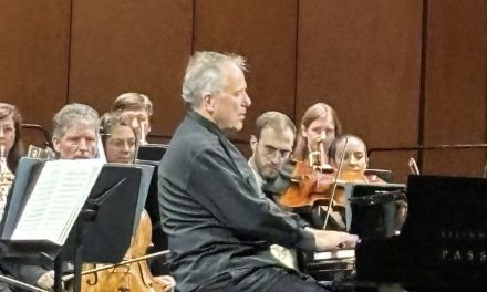 Lonquich e l’Orchestra da Camera di Mantova al Filarmonico
