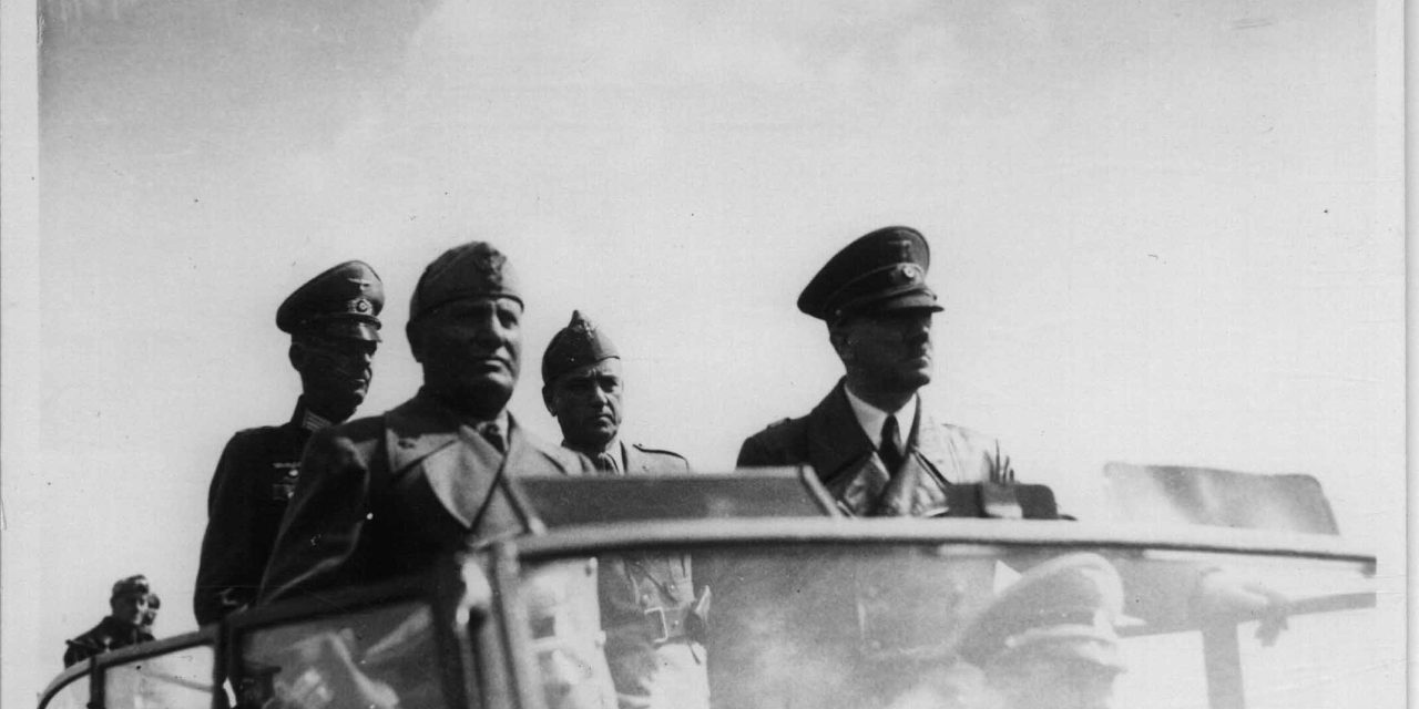 Mussolini in Ucraina recita un poema di Pascoli