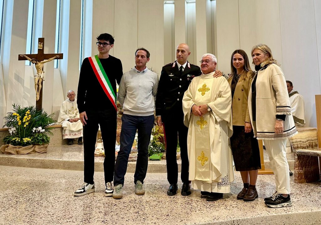 Nozze d’oro a Pescantina, in Duomo la festa dell’amore che unisce generazioni 1 4e1aa597 ad05 4830 88ab f4e06fa2460a