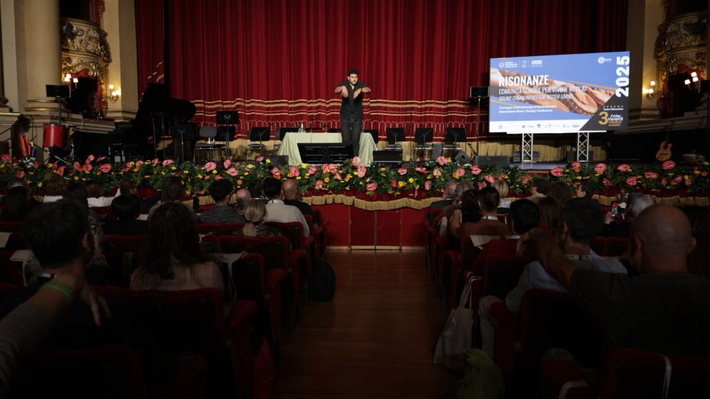 Mauro Faccioli facilitatore musicale di comunita