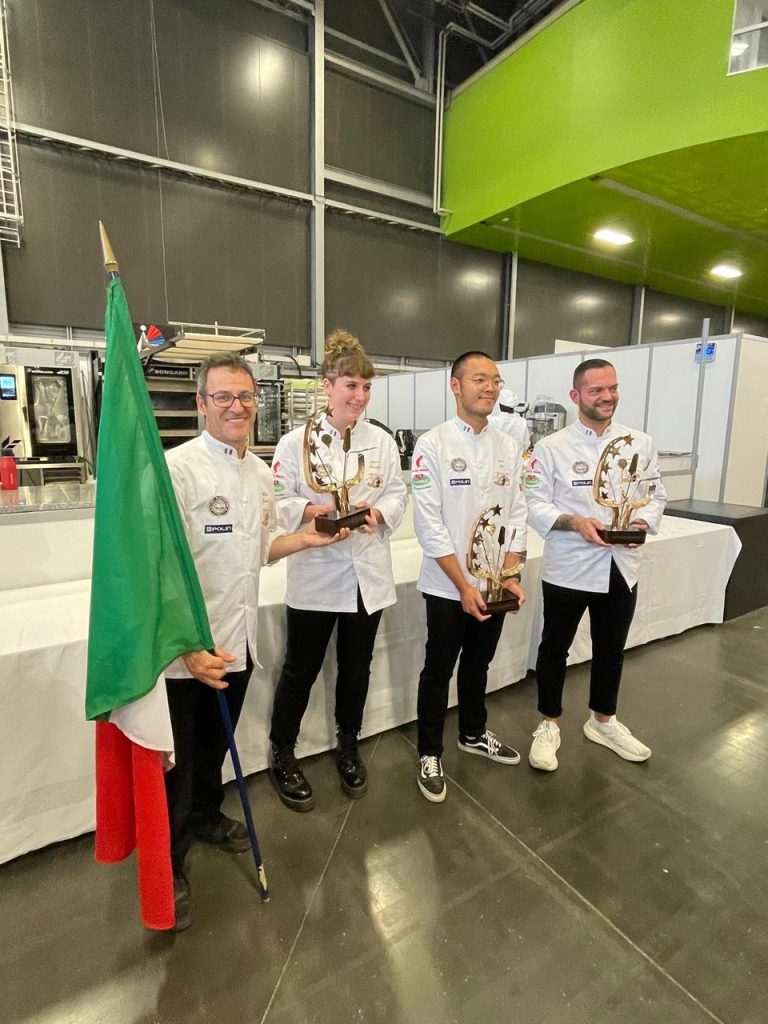 Coppa Europa panificatori. L'Italia 3ª guidata dal veronese Zenatti 2 Team Italia Bronzo per lItalia alla Coupe dEurope de la Boulangerie Artisanale