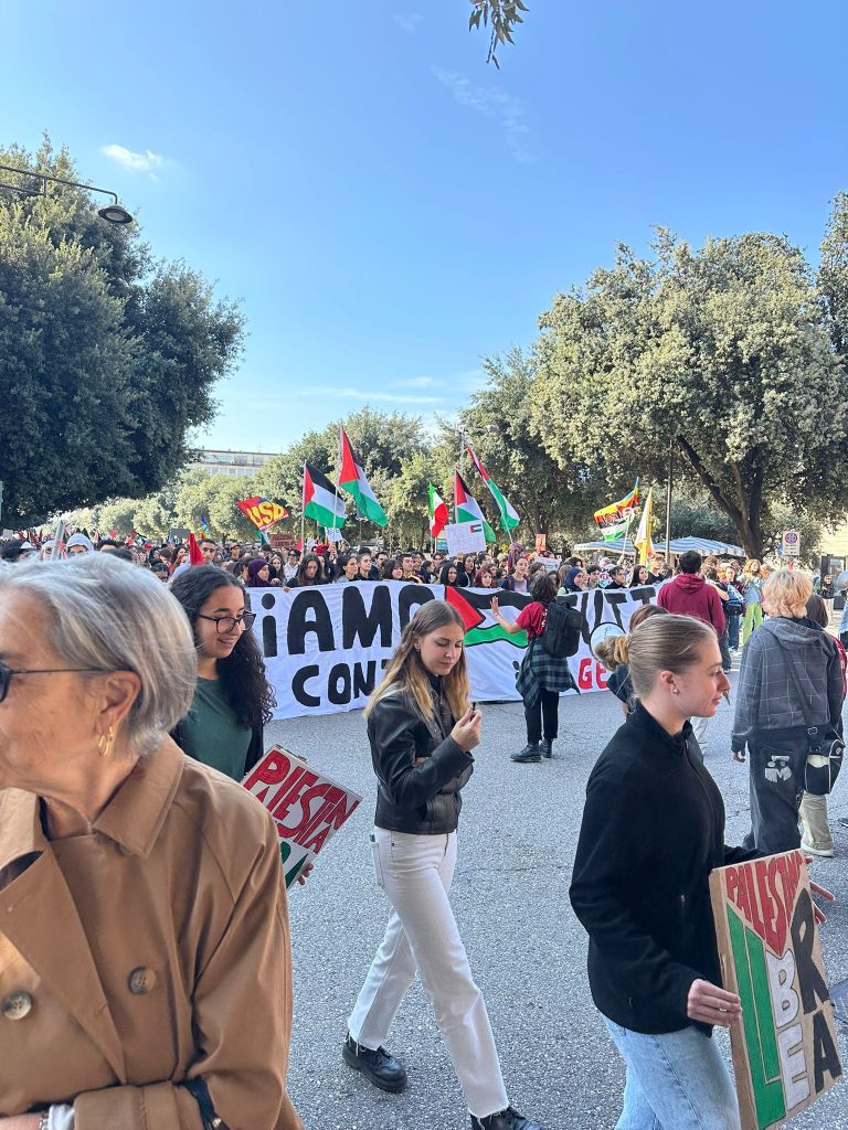 In 8 mila alla manifestazione per la Palestina 1 WhatsApp Image 2025 10 03 at 11.56.11