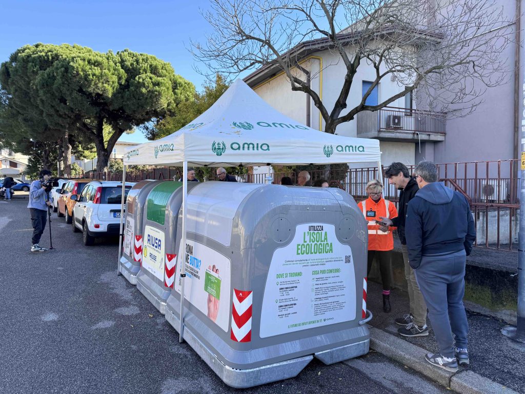 Raccolta rifiuti, parte da Palazzina la nuova modalità in Quinta Circoscrizione: cassonetti ad accesso controllato e porta a porta 1 cassonetti accesso controllato