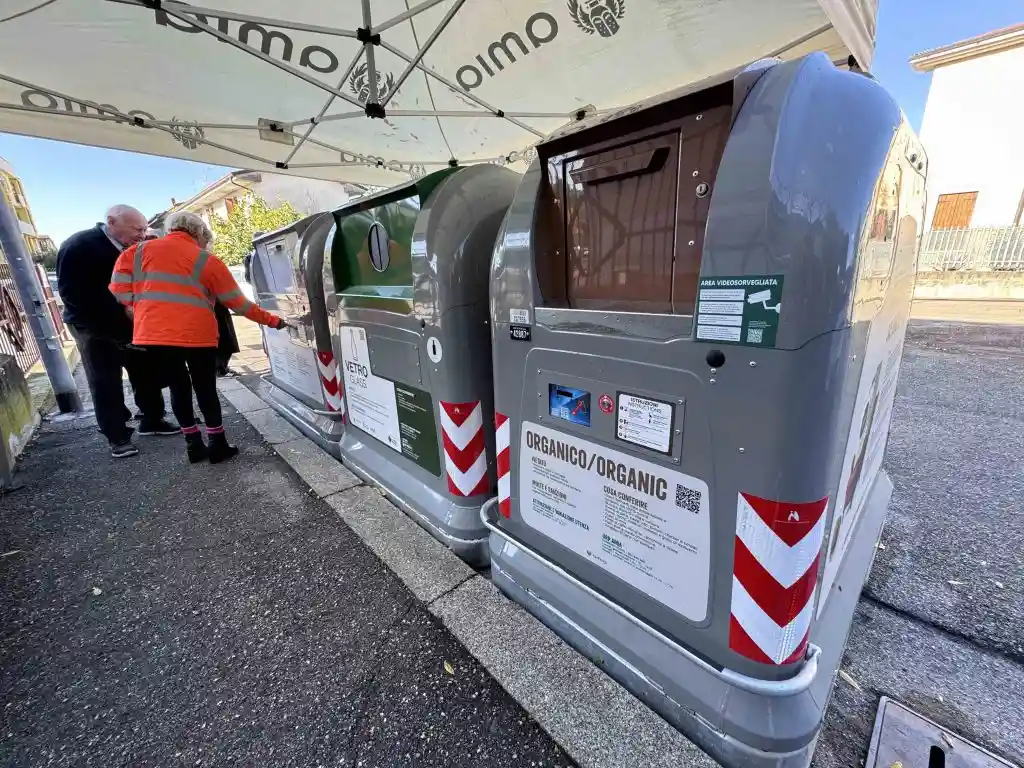 Rifiuti. Centro tutelato, quartieri nel degrado 1 cassonetti accesso controllato 2