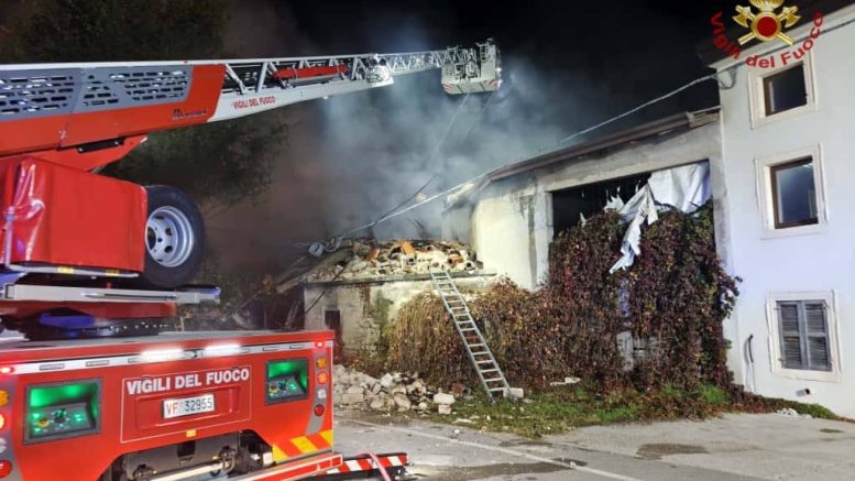 Castel d’Azzano. Esplosione durante una perquisizione. 3 carabinieri morti. 15 feriti