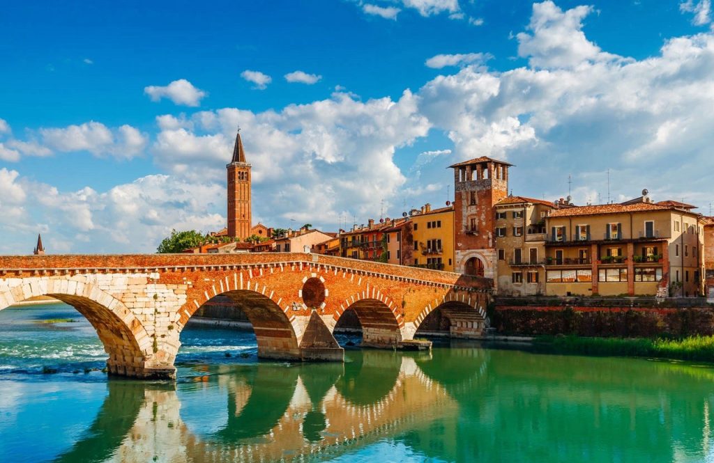 Arena, Giulietta e Amarone. Il triangolo magico che racconta Verona al mondo 1 23CCF750 F852 4B97 8FA3 49FDCC0760AF